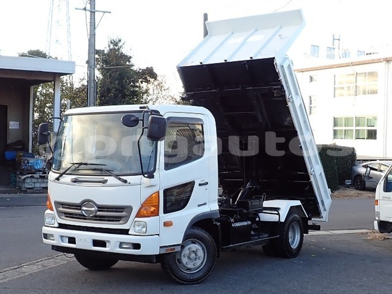 Big with watermark toyota dyna morobe lae 8028