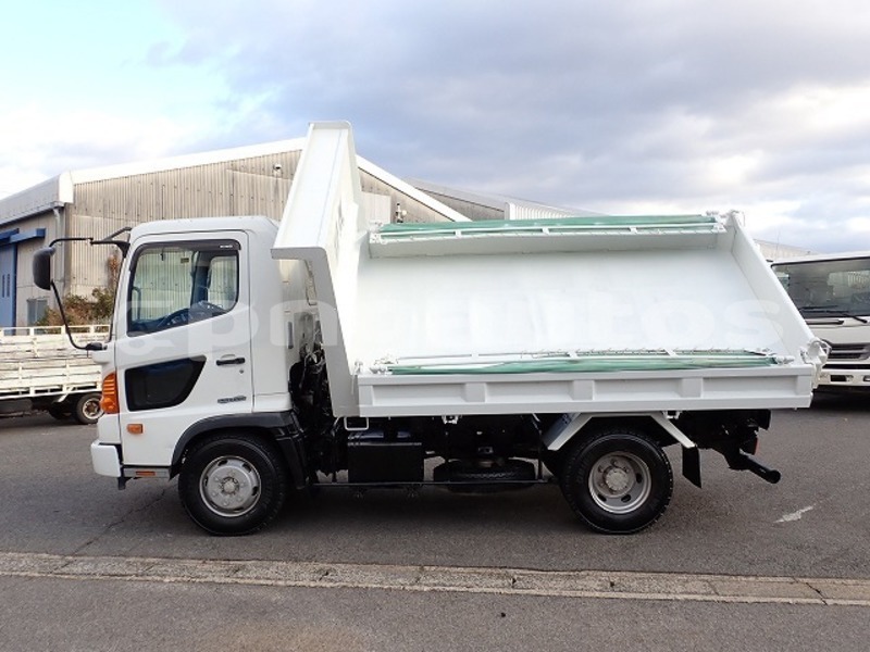 Big with watermark toyota dyna morobe lae 8028