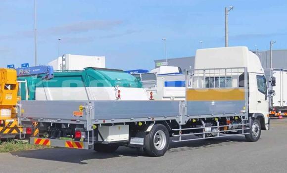 Buy Used Toyota Dyna White Truck in Lae in Morobe Buy Used Toyota Dyna White Truck in Lae in Morobe