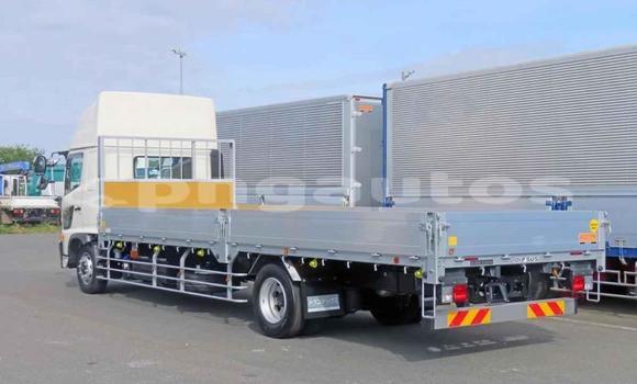 Buy Used Toyota Dyna White Truck in Lae in Morobe Buy Used Toyota Dyna White Truck in Lae in Morobe