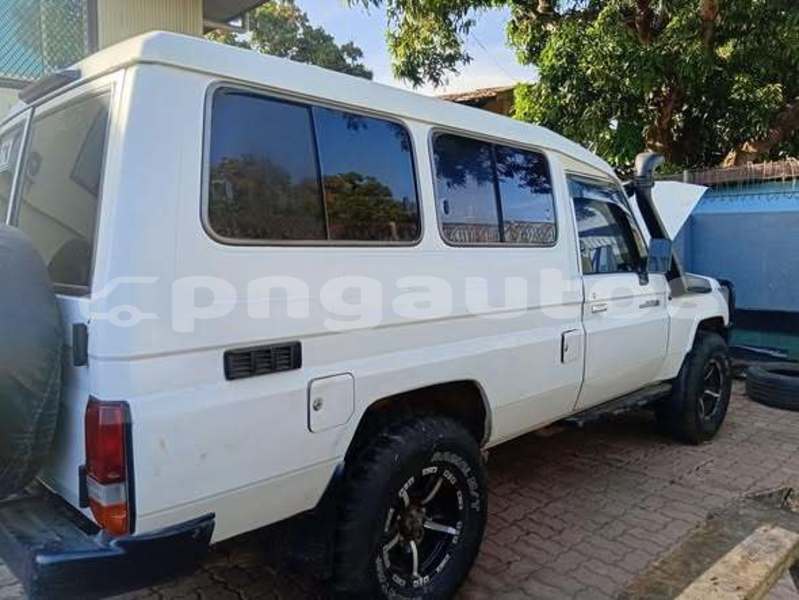Big with watermark toyota land cruiser prado madang ambok 8044