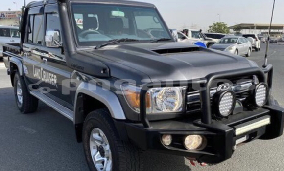 Buy Used Toyota Land Cruiser Black Car in Kaibola in Milne Bay