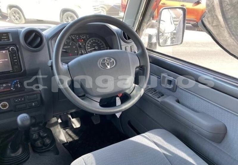 Big with watermark toyota land cruiser milne bay loani 8061