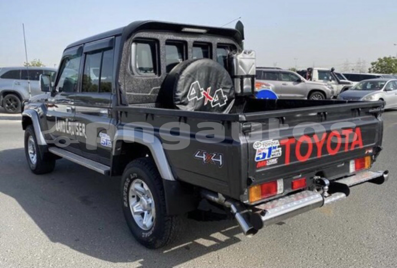 Big with watermark toyota land cruiser milne bay loani 8061