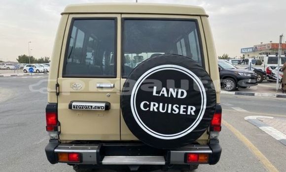 Buy Used Toyota Land Cruiser Brown Car in Angoram in East Sepik Buy Used Toyota Land Cruiser Brown Car in Angoram in East Sepik