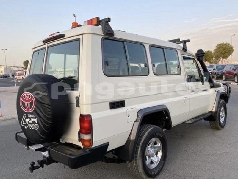 Big with watermark toyota land cruiser new ireland kavieng 8067