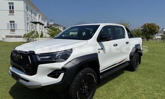 Buy Used Toyota Hilux White Car in Boregaina in Central Buy Used Toyota Hilux White Car in Boregaina in Central