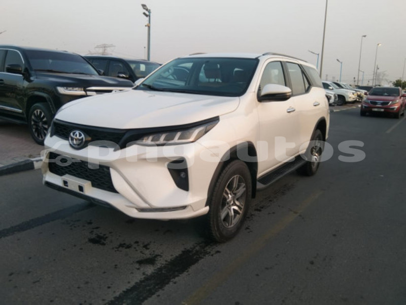 Big with watermark toyota fortuner western fly aiamback 8071