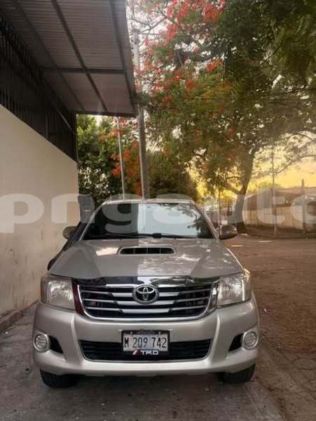 Big with watermark toyota hilux madang arou 8089