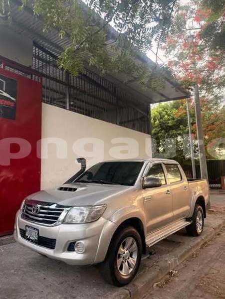 Big with watermark toyota hilux madang arou 8089