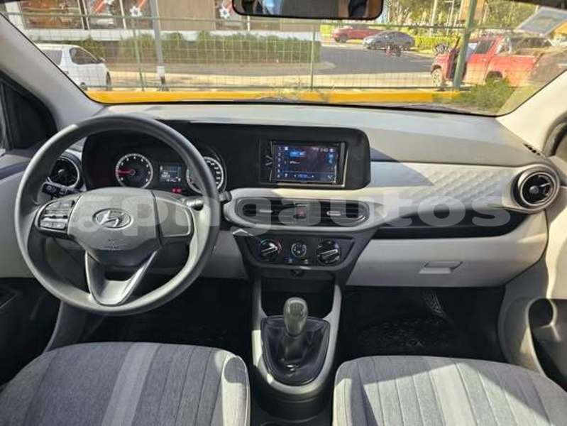 Big with watermark hyundai i10 milne bay alotau 8095