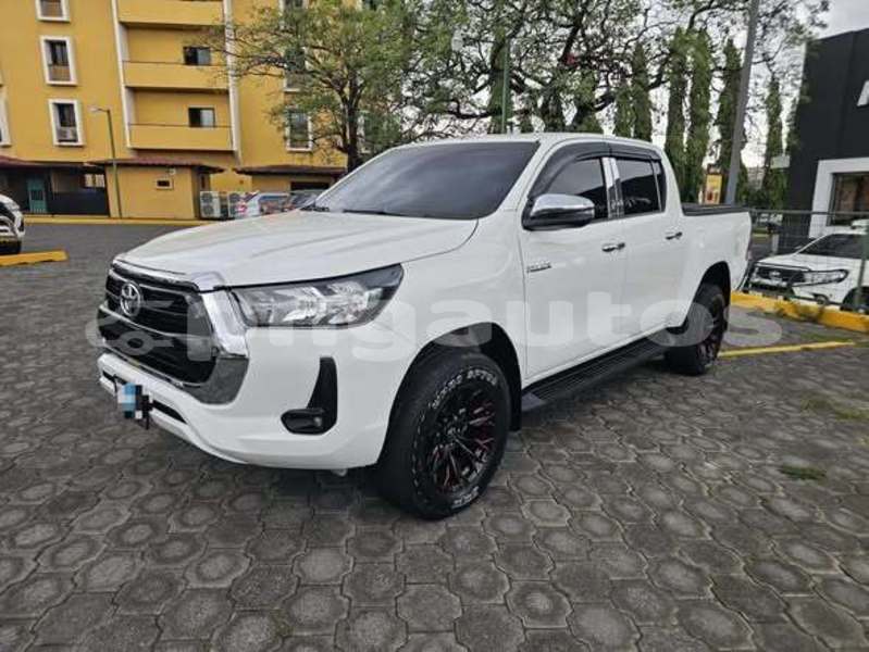 Big with watermark toyota hilux madang ambok 8102