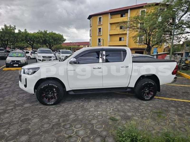 Big with watermark toyota hilux madang ambok 8102