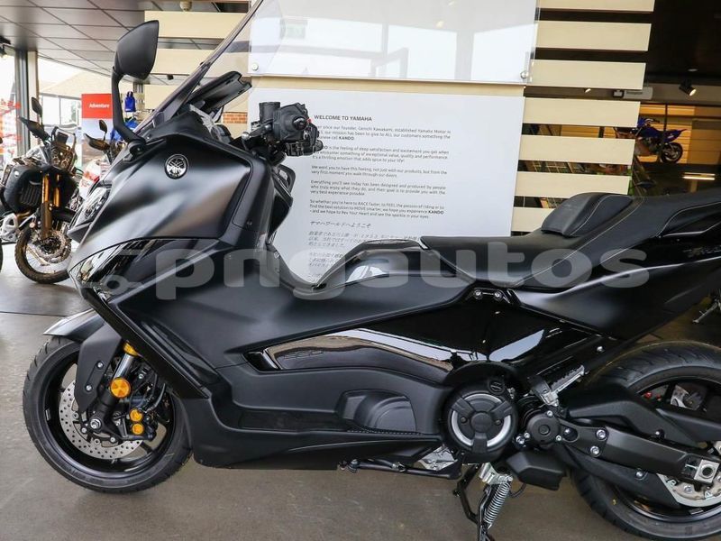 Big with watermark yamaha tmax madang arou 8104