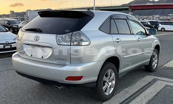 Buy Used Toyota Harrier Silver Car in Port Moresby in National Capital District Buy Used Toyota Harrier Silver Car in Port Moresby in National Capital District