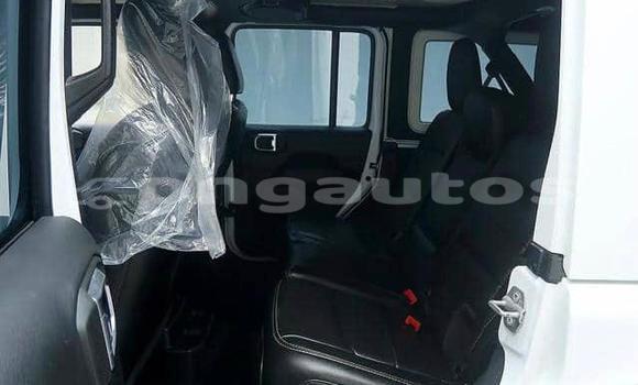 Buy Used Jeep Wrangler White Car in Port Moresby in National Capital District Buy Used Jeep Wrangler White Car in Port Moresby in National Capital District