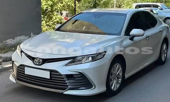 Buy Used Toyota Camry White Car in Port Moresby in National Capital District Buy Used Toyota Camry White Car in Port Moresby in National Capital District
