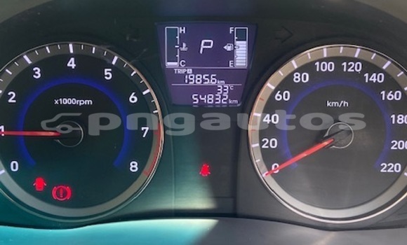Buy Used Hyundai Accent White Car in Port Moresby in National Capital District Buy Used Hyundai Accent White Car in Port Moresby in National Capital District