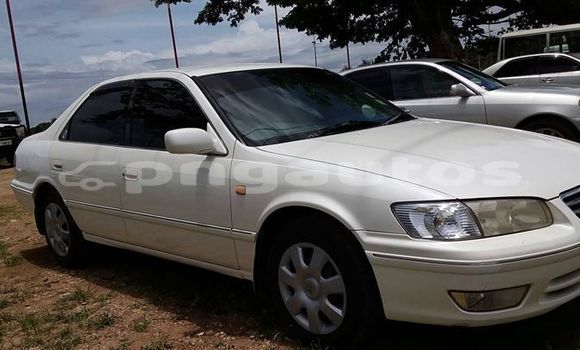 Acheter Occasion Voiture Toyota Camry Blanc à Port Moresby, National Capital District Acheter Occasion Voiture Toyota Camry Blanc à Port Moresby, National Capital District