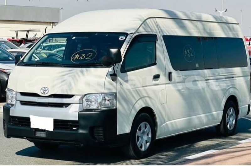 Big with watermark toyota hiace national capital district port moresby 8117
