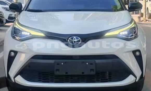 Buy Used Toyota C-HR White Car in Port Moresby in National Capital District Buy Used Toyota C-HR White Car in Port Moresby in National Capital District