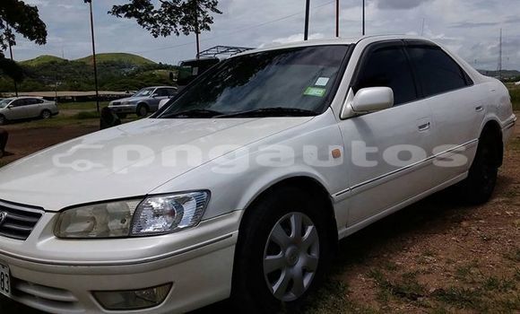 Acheter Occasion Voiture Toyota Camry Blanc à Port Moresby, National Capital District Acheter Occasion Voiture Toyota Camry Blanc à Port Moresby, National Capital District