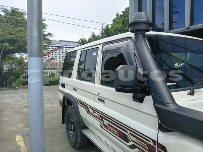 Big with watermark toyota harrier east new britain pomio 8123