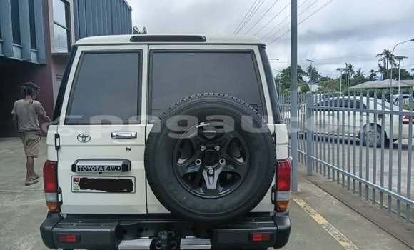 Buy Used Toyota Harrier Other Car in Pomio in East New Britain Buy Used Toyota Harrier Other Car in Pomio in East New Britain