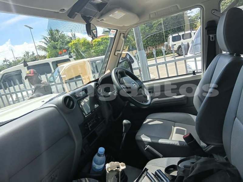 Big with watermark toyota harrier east new britain pomio 8123
