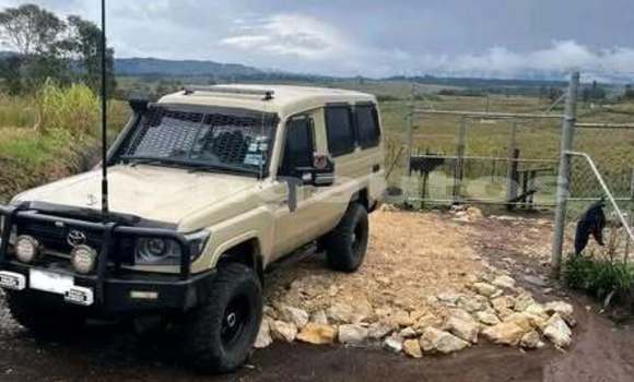 Buy Used Toyota Hiace Other Car in Arou in Madang Buy Used Toyota Hiace Other Car in Arou in Madang