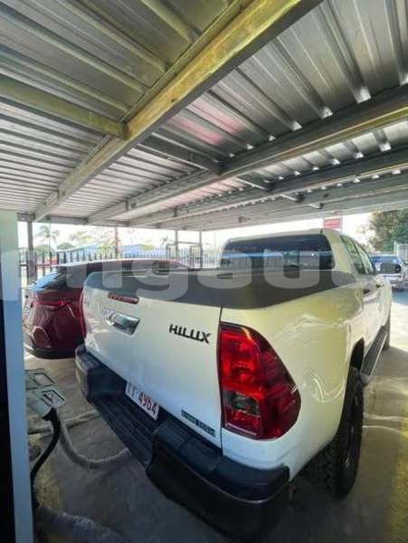 Big with watermark toyota hilux sandaun aitape 8125