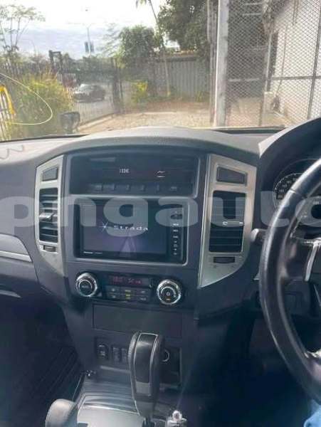 Big with watermark mitsubishi pajero madang arou 8126