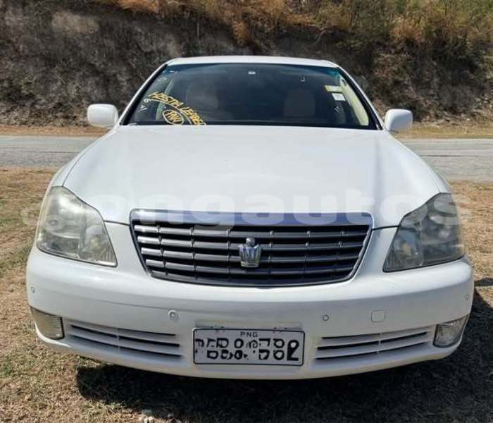 Big with watermark toyota crown madang ambok 8132