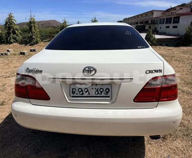 Big with watermark toyota crown madang ambok 8132