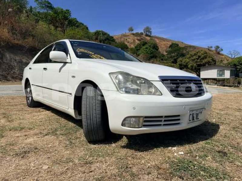 Big with watermark toyota crown madang ambok 8132