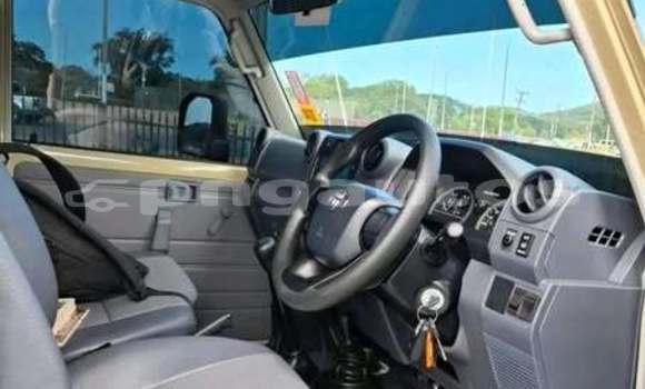 Buy Used Toyota Land Cruiser Prado Other Car in Chuave in Simbu Buy Used Toyota Land Cruiser Prado Other Car in Chuave in Simbu