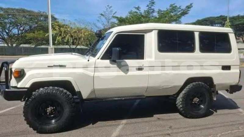 Big with watermark toyota land cruiser prado milne bay alotau 8138