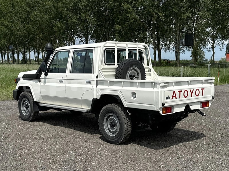 Big with watermark toyota land cruiser national capital district port moresby 8141
