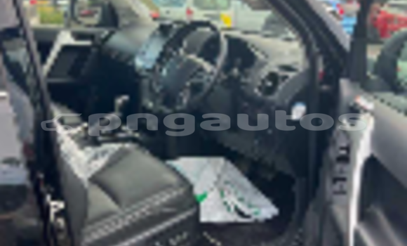 Acheter Occasion Voiture Toyota Land Cruiser Prado Noir à Port Moresby, National Capital District Acheter Occasion Voiture Toyota Land Cruiser Prado Noir à Port Moresby, National Capital District