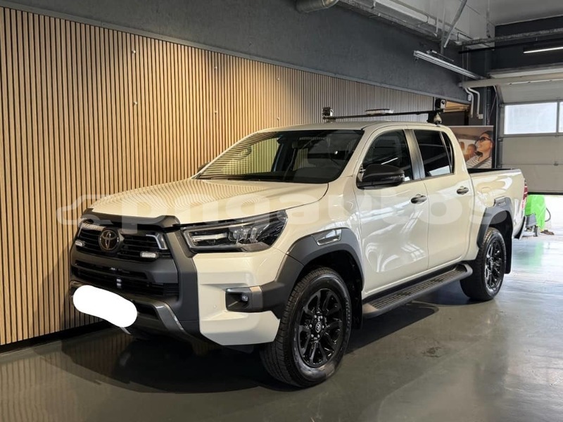 Big with watermark toyota hilux morobe lae 8164