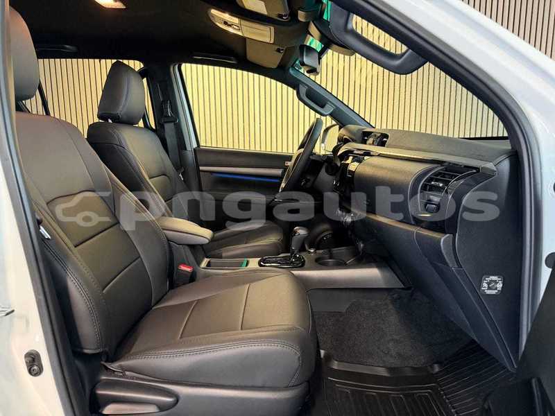 Big with watermark toyota hilux morobe lae 8164