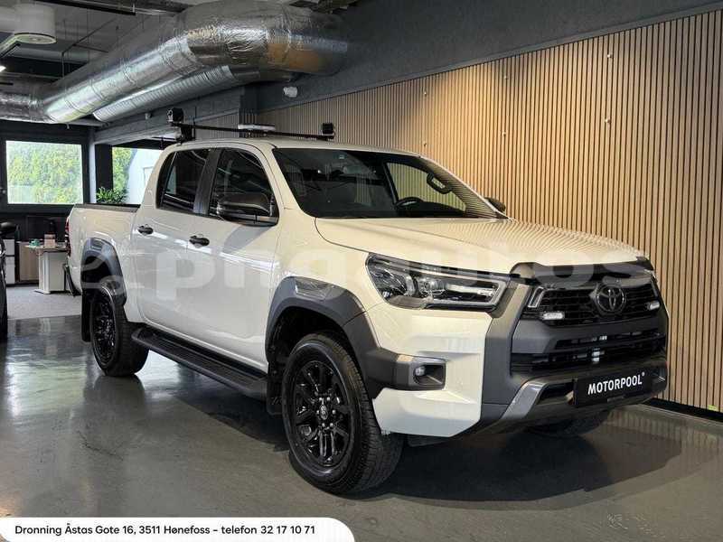 Big with watermark toyota hilux southern highlands mendi 8165