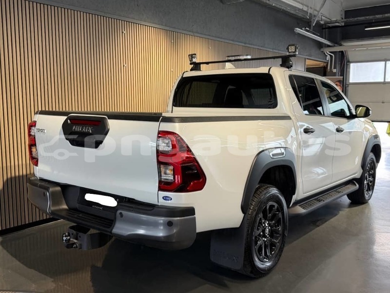 Big with watermark toyota hilux milne bay mapona 8166
