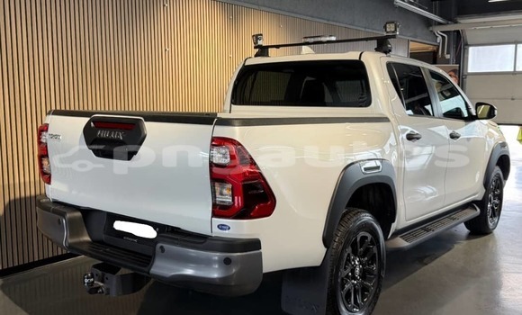 Buy Used Toyota Hilux White Car in Kabwum in Morobe Buy Used Toyota Hilux White Car in Kabwum in Morobe