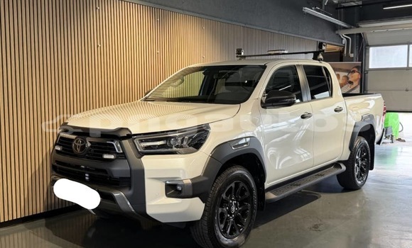 Buy Used Toyota Hilux White Car in Kabwum in Morobe Buy Used Toyota Hilux White Car in Kabwum in Morobe