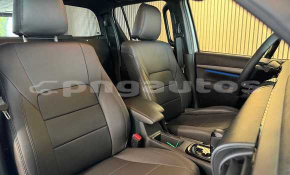 Buy Used Toyota Hilux White Car in Kabwum in Morobe Buy Used Toyota Hilux White Car in Kabwum in Morobe