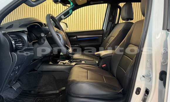Buy Used Toyota Hilux White Car in Kabwum in Morobe Buy Used Toyota Hilux White Car in Kabwum in Morobe
