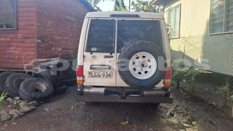 Big with watermark toyota hiace east sepik wewak 8170