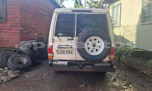 Buy Used Toyota Hiace Other Car in Wewak in East Sepik Buy Used Toyota Hiace Other Car in Wewak in East Sepik