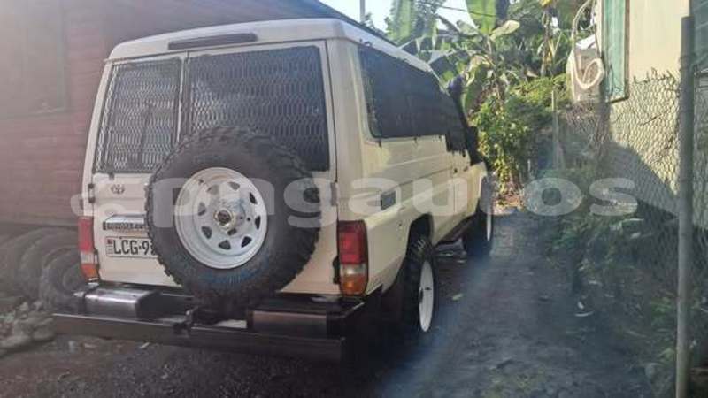 Big with watermark toyota hiace east sepik wewak 8170